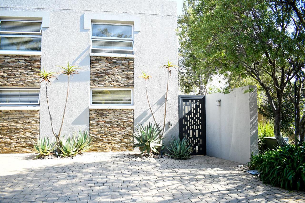 20 On Woodlands Hotel Johannesburg Exterior photo
